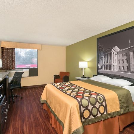 Super 8 By Wyndham Raleigh North East Exterior foto