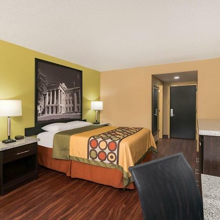 Super 8 By Wyndham Raleigh North East Exterior foto